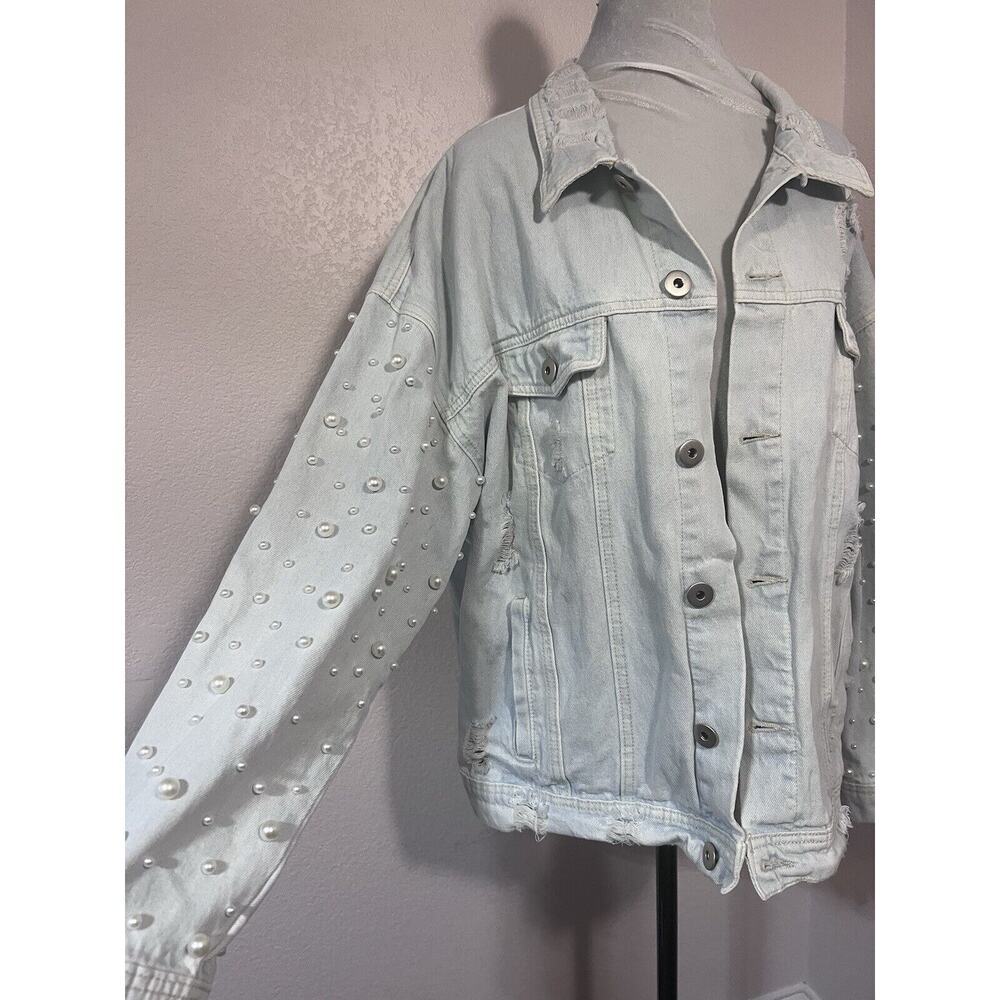 Pearl-Embellished Light Wash Denim Jacket - Women - Picture 2 of 8